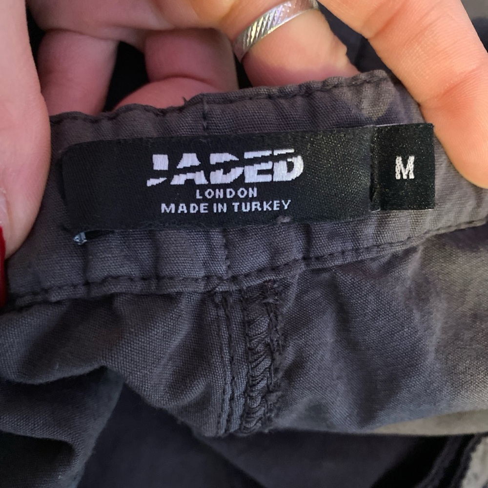 Jaded London size medium parachute cargo pants in color grey. - Picture 4 of 4